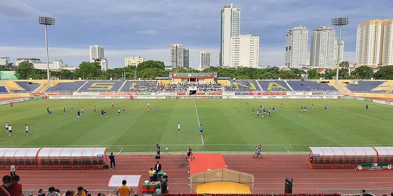 409. Vinh Stadium, Vinh, 18,000